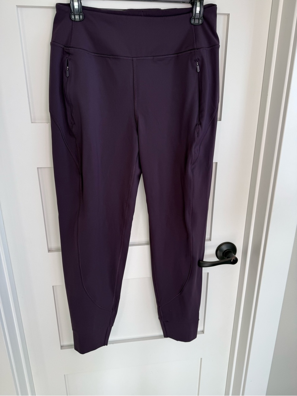 Athleta Rainier Women’s Joggers in Deep Purple - Picture 2 of 5